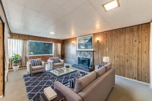 6096 Service St Burnaby Living Room