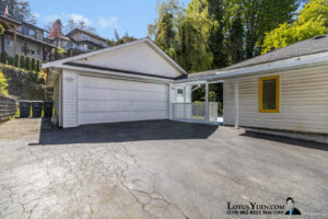 9965 117 Street Surrey - Back