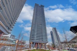 4201-4720 Lougheed Highway-0314-Building