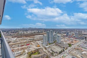 4201-4720 Lougheed Highway-0314-View
