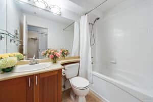 303 3727 W 10th Avenue-Bathroom