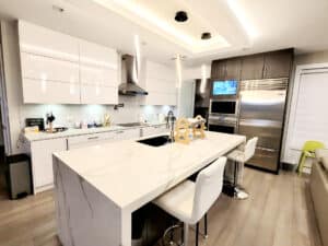5988 Gibbons Dr Richmond-Kitchen