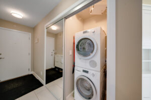 1502 7108 Collier St Burnaby - Laundry