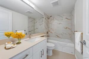 309 5639 Hampton Place Vancouver - Bathroom