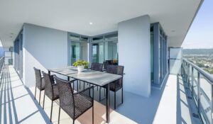 4402-4730 Lougheed Highway Burnaby - Balcony