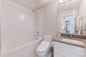 13 5132 Canada Way Burnaby - Bathroom Room - HYPH8874-Empty