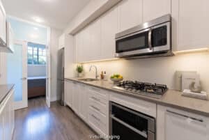 13 5132 Canada Way Burnaby - Kitchen -HYPH8856-Staged